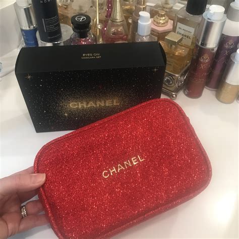 chanel holiday pouch